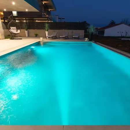 Villa Luxury Besca With Sauna And Jacuzzi Baška