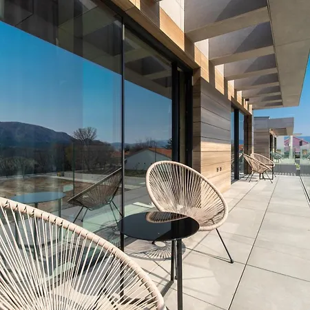 Luxury Besca With Sauna And Jacuzzi Villa