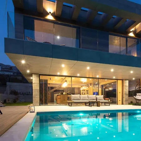 Villa Luxury Besca With Sauna And Jacuzzi