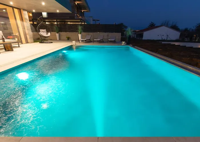 فيلة Luxury Besca With Sauna And Jacuzzi باشْكا