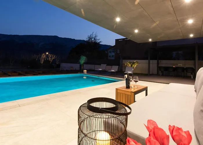 Vila Luxury Besca With Sauna And Jacuzzi Baška