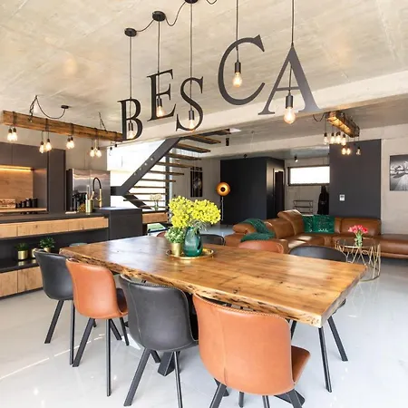 Luxury Besca With Sauna And Jacuzzi Vila