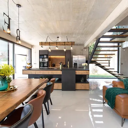 Luxury Besca With Sauna And Jacuzzi * Baška