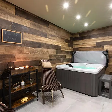 Luxury Prestige With Sauna And Jacuzzi