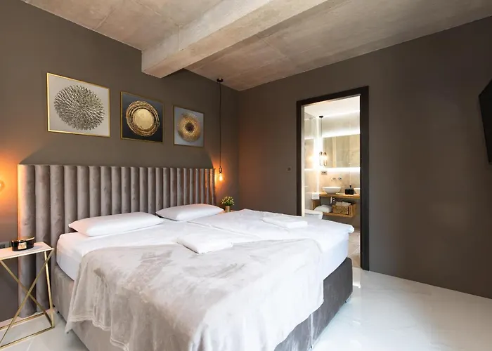 Luxury Besca With Sauna And Jacuzzi Willa