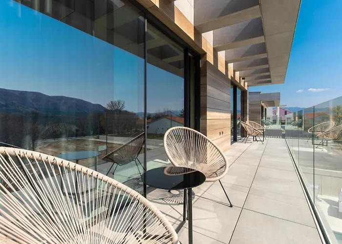 Luxury Besca With Sauna And Jacuzzi Willa